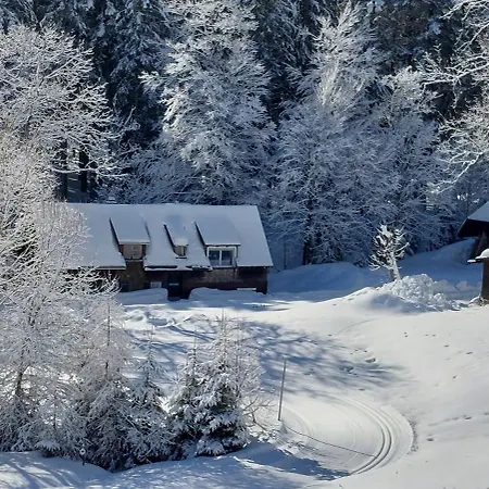 Raimartihof Mit Ferienunterkuenften בית נופש