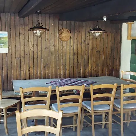 Raimartihof Mit Ferienunterkuenften בית נופש