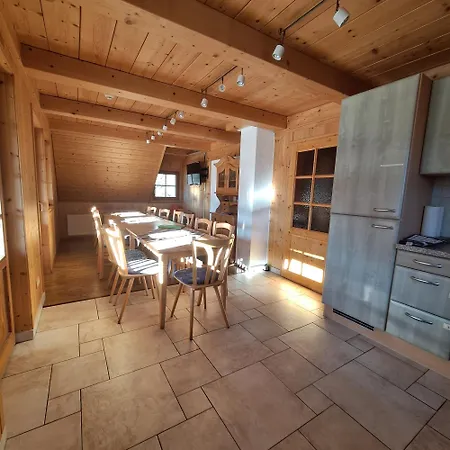 בית נופש Raimartihof Mit Ferienunterkuenften פלדברג